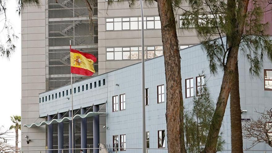 Dos policías nacionales de Gran Canaria, detenidos en una operación contra el crimen organizado