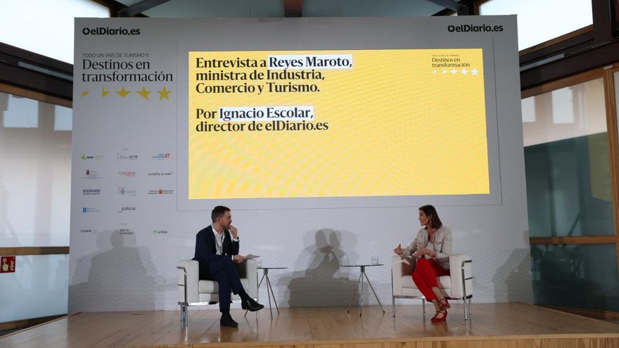 Ignacio Escolar, director de elDiario.es, entrevista a la ministra de Turismo, Reyes Maroto