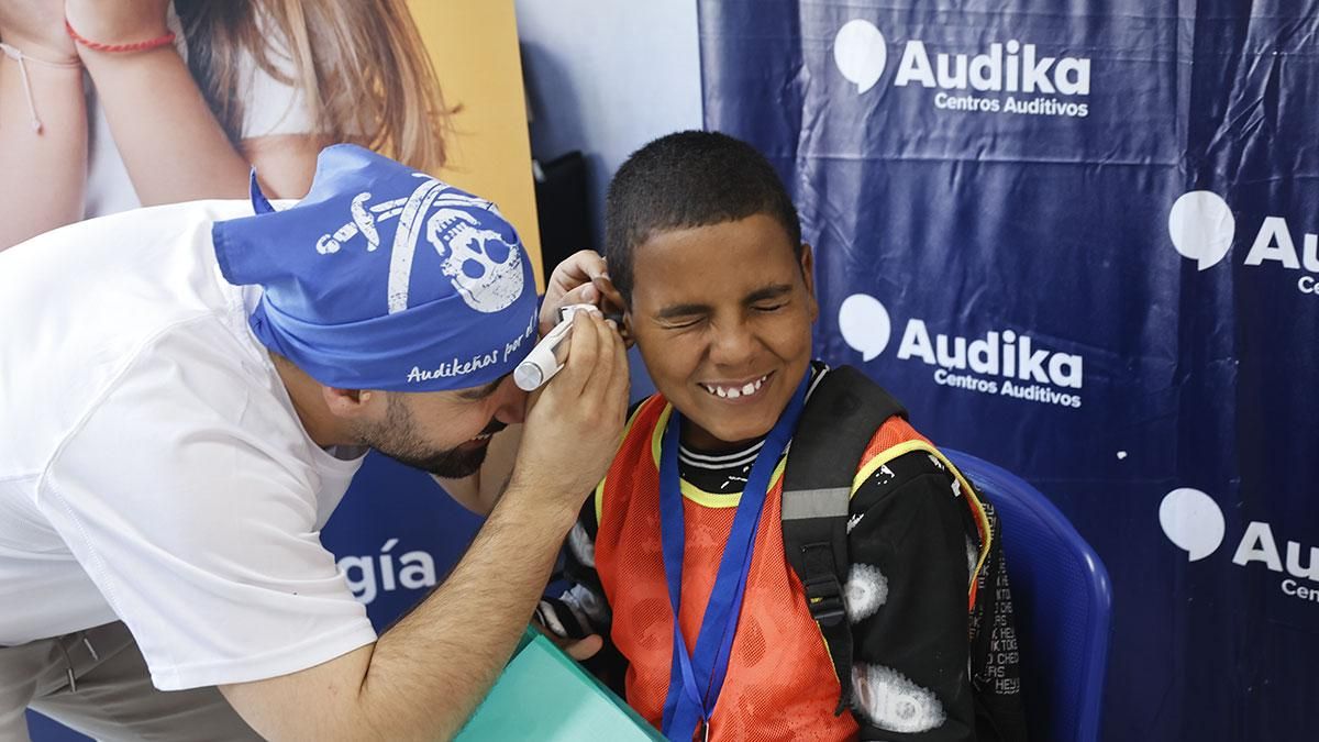 Llegada de los 131 niños saharauis que pasarán el verano en Córdoba