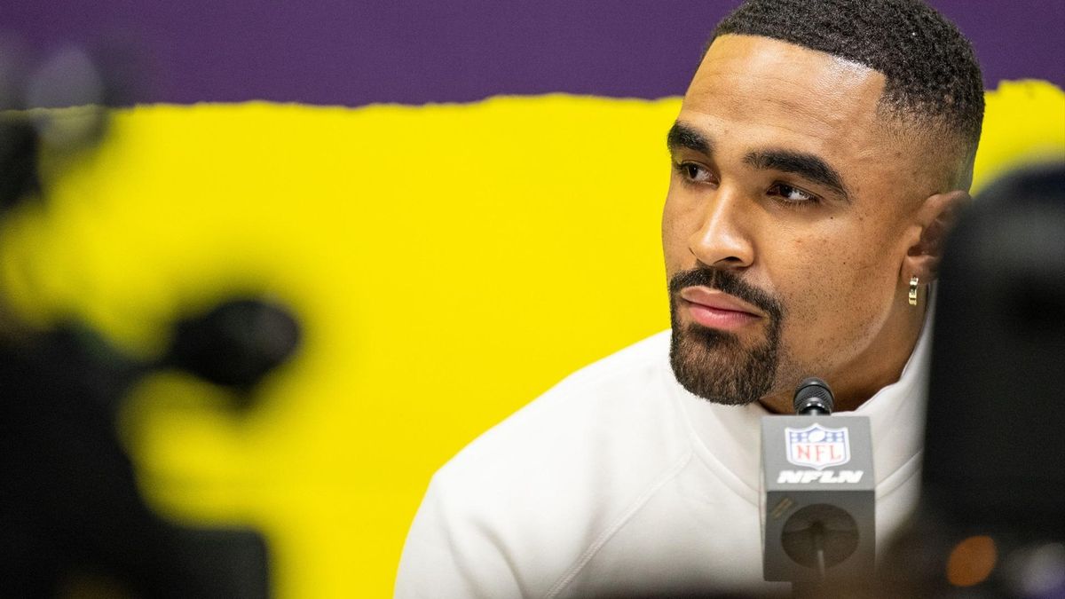 El jugador de los Philadelphia Eagles Jalen Hurts, durante una rueda de prensa en febrero