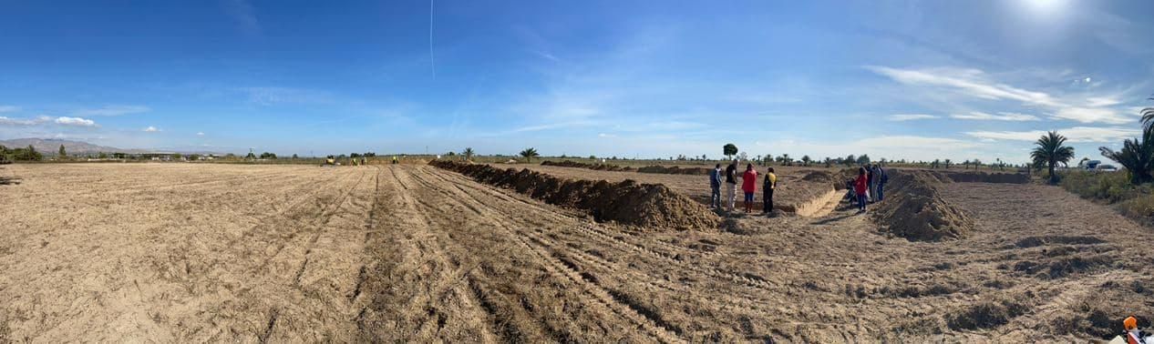 Panorámica de los trabajos arqueológicos en el campo de concentración de Albatera.