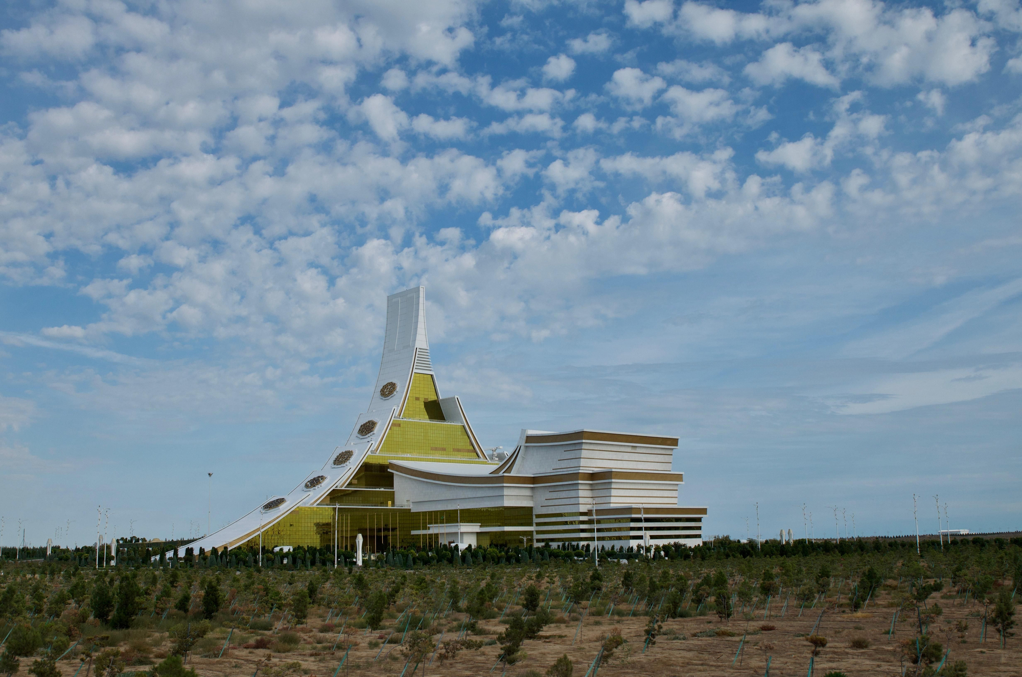 Un palacio, un dictador y Jennifer López