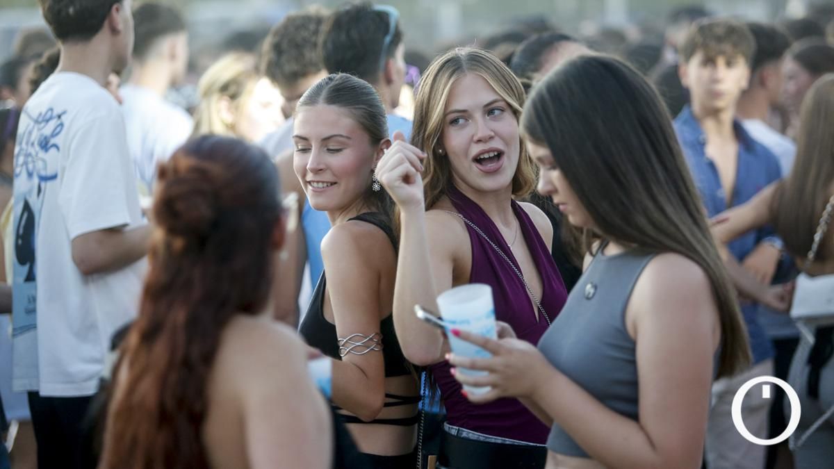 Fiesta de bienvenida universitaria