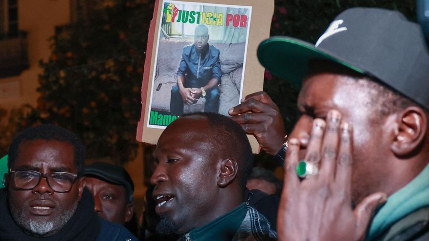 Muerte de Mamouth en Sevilla: el alcalde pone "la mano en el fuego" por la Policía Local y descarta una investigación propia