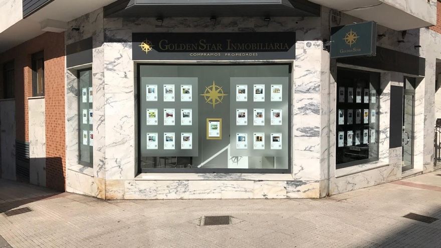 El propietario de una agencia inmobiliaria de Gijón muere de una puñalada en el cuello y su presunto agresor es detenido