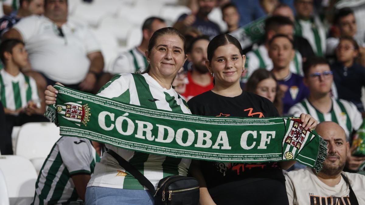 Grada Blanquiverde del Córdoba CF - Cultural Leonesa