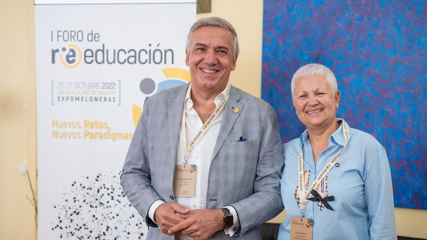 La concejala de Educación de San Bartolomé de Tirajana y el rector de la ULPGC.