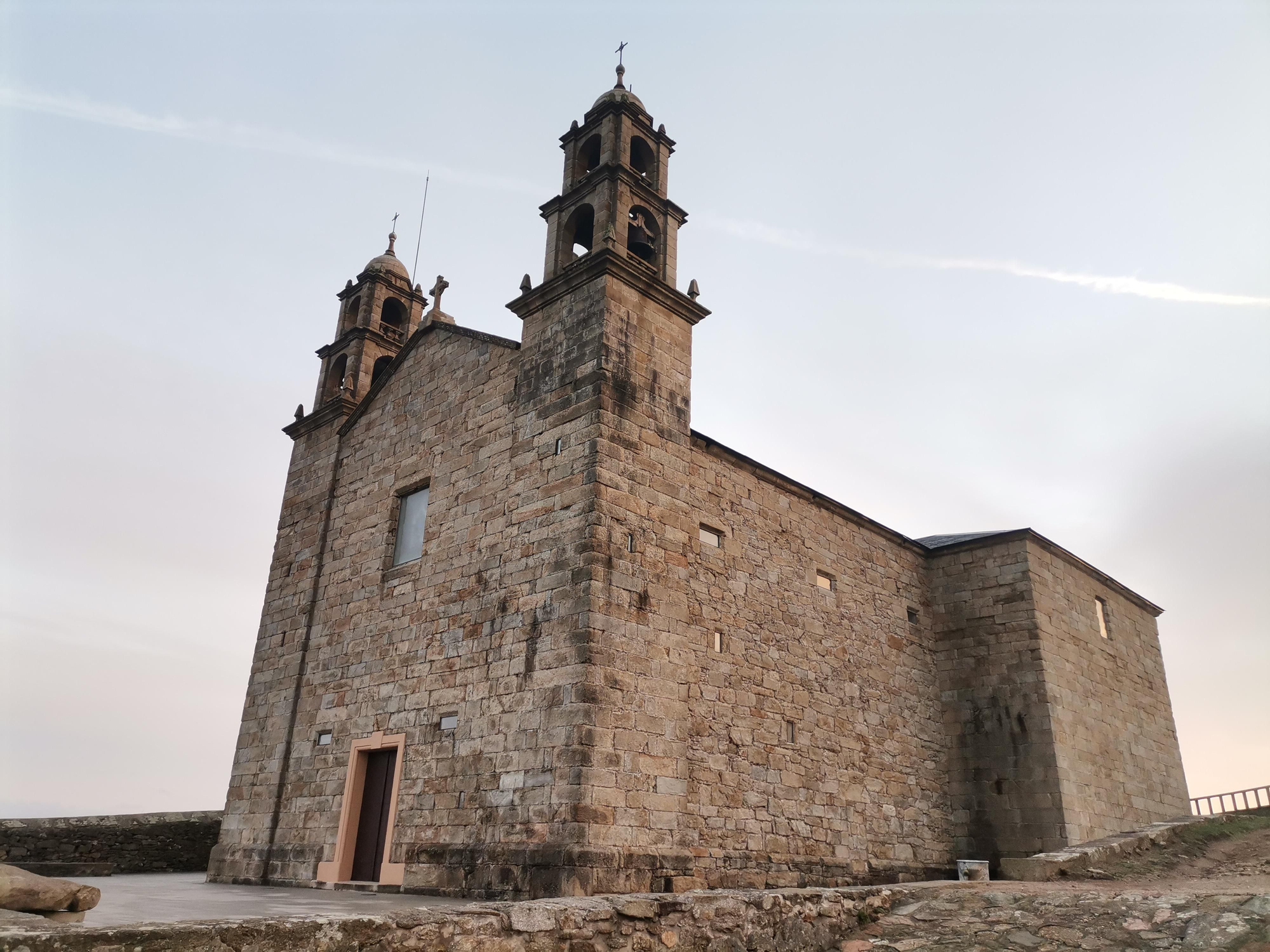 Santuario de la Virgen de la Barca.