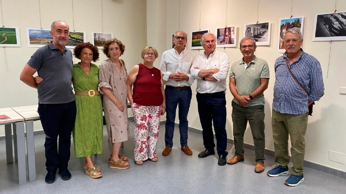 Foto de la inauguración de la exposición 'Por los pasos del Peregrino'.