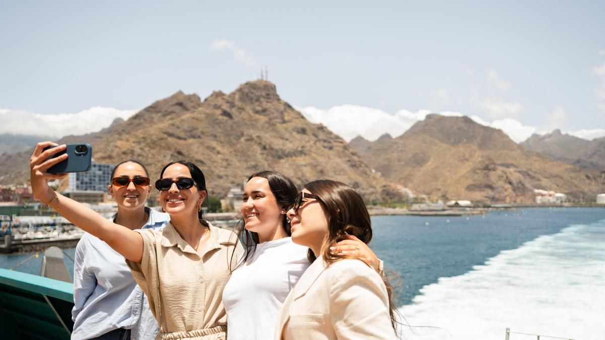 De isla en isla, cada viaje cuenta: descubre las ventajas de Baleària Club en Canarias