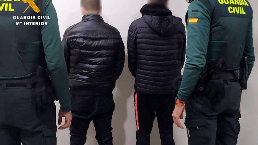 Rdo. Nota De Prensa Guardia Civil (Detenidos Los Presuntos Autores De Al Menos 13 Robos En Trasteros Y Garajes De Muriedas)