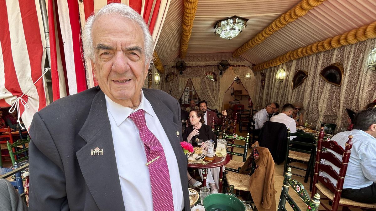 Souhel Kalas, el sirio que cumplió el sueño de tener caseta en la Feria de Abril