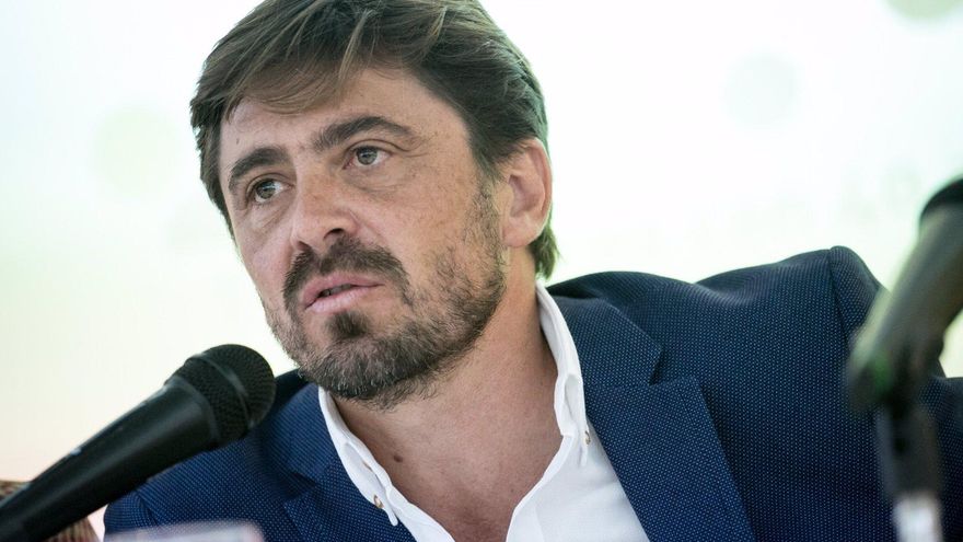 El presidente de la patronal hotelera española, Jorge Marichal, pone su cargo a disposición tras ser condenado por fraude fiscal