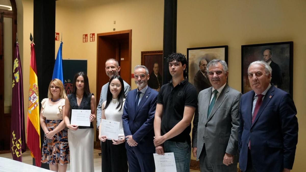 La Universidad de Murcia reconoce la excelencia y el esfuerzo de los mejores expedientes de la PAU 2026