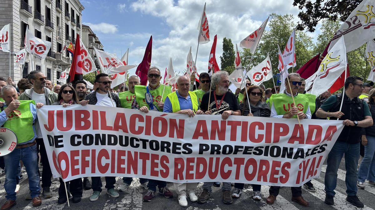El sector del transporte se concentra en Santander para exigir la jubilación anticipada