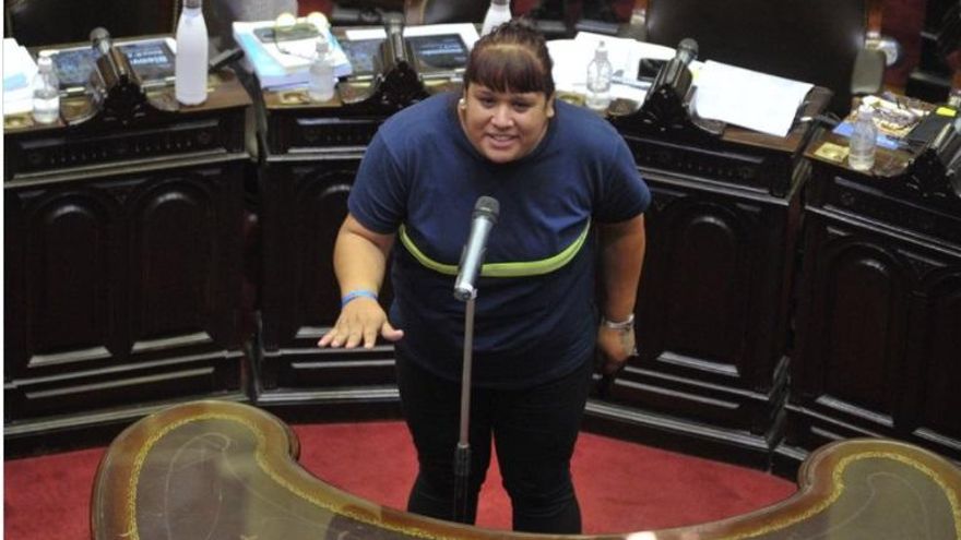 Asumió como diputada nacional Natalia Zaracho, una dirigente de organización cartonera