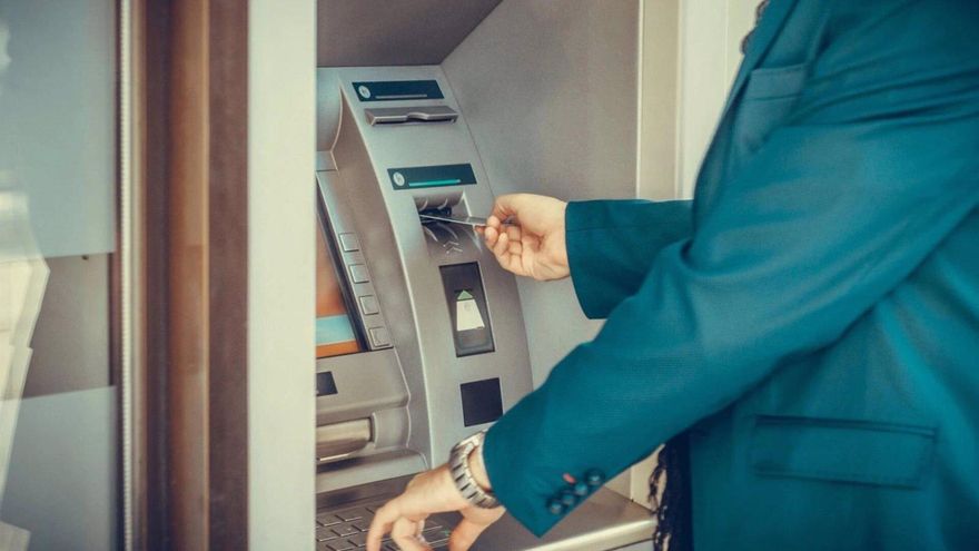 El Defensor del Pueblo pide garantizar que los municipios poco poblados tengan una oficina bancaria y cajero