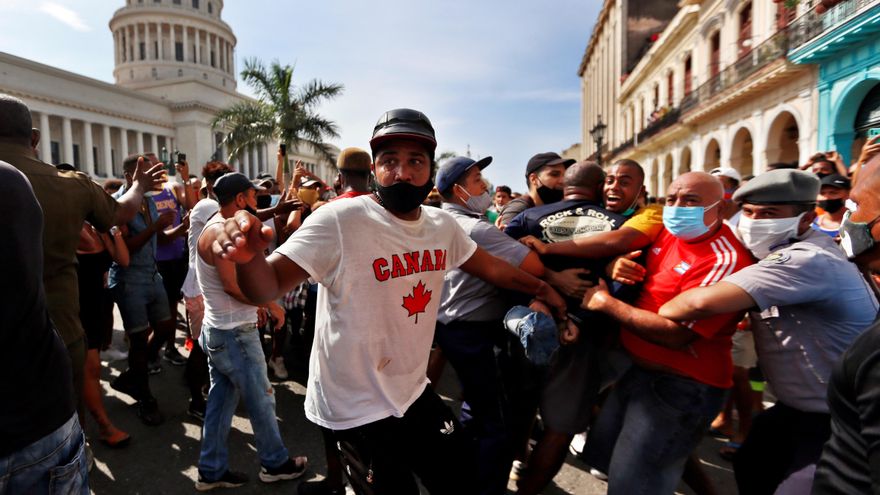 La justicia cubana condena con hasta 30 años de cárcel a 127 manifestantes de las protestas contra el Gobierno