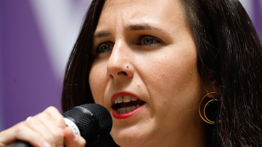 La ministra de Derechos Sociales y Agenda 2030, Ione Belarra, interviene durante un acto de campaña de Podemos, en la pérgola de San Basilio de Murcia, a 25 de mayo de 2023, en Murcia, Región de Murcia (España).