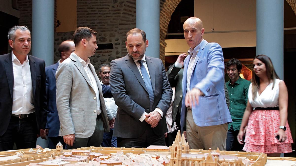 Javier Alfonso Cendón, José Luis Ábalos y José Antonio Diez en una foto de archivo en León.