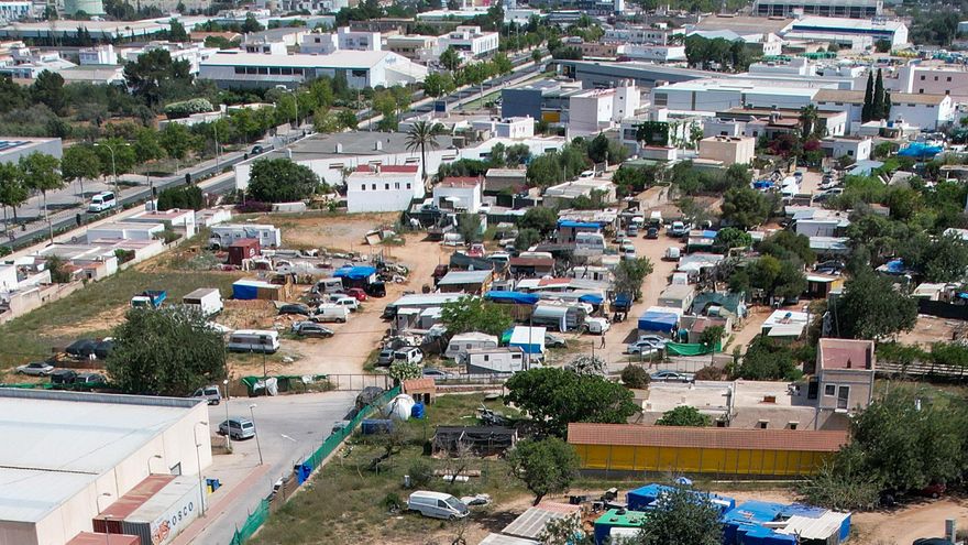 Santa Eulària actua contra la propietat de Can Rova per activitat irregular i els riscos per a persones i medi ambient