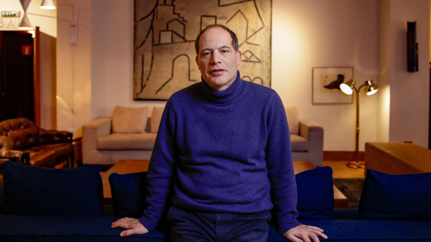 Simon Kuper, periodista: “En Oxford se avergüenzan de haber producido líderes como Boris Johnson”