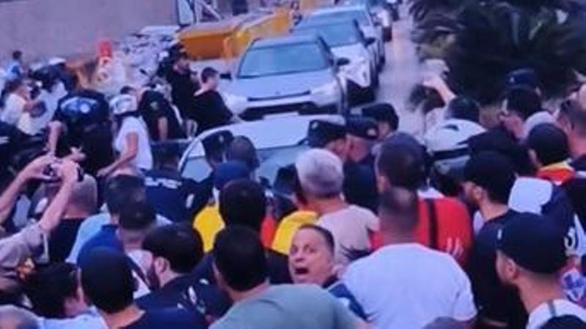 Cargas policiales en el puerto de Ceuta tras un intento de agresión de decenas de personas a miembros de una ONG