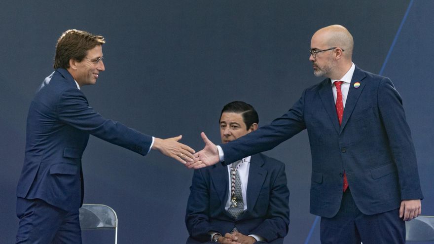 El pique sin fin entre Almeida y el delegado del Gobierno en Madrid que tensa la relación entre Moncloa y Cibeles