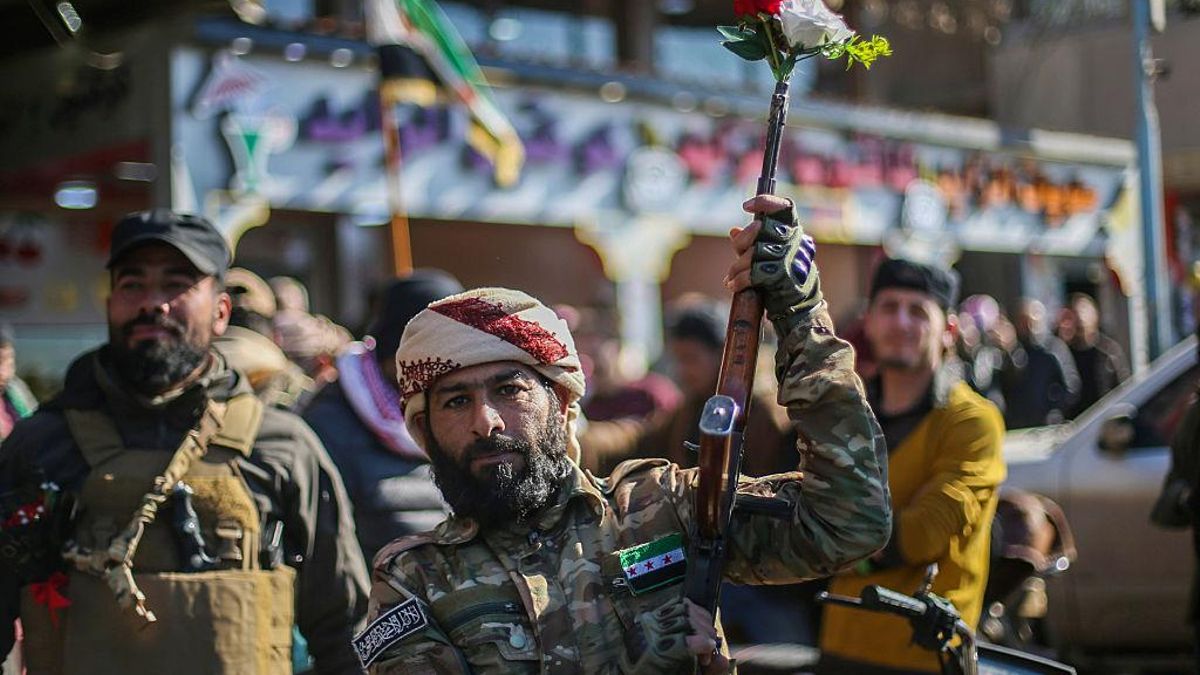 Celebraciones tras la toma de control de las fuerzas gubernamentales sirias de Al Raqa, el 20 de enero de 2026.