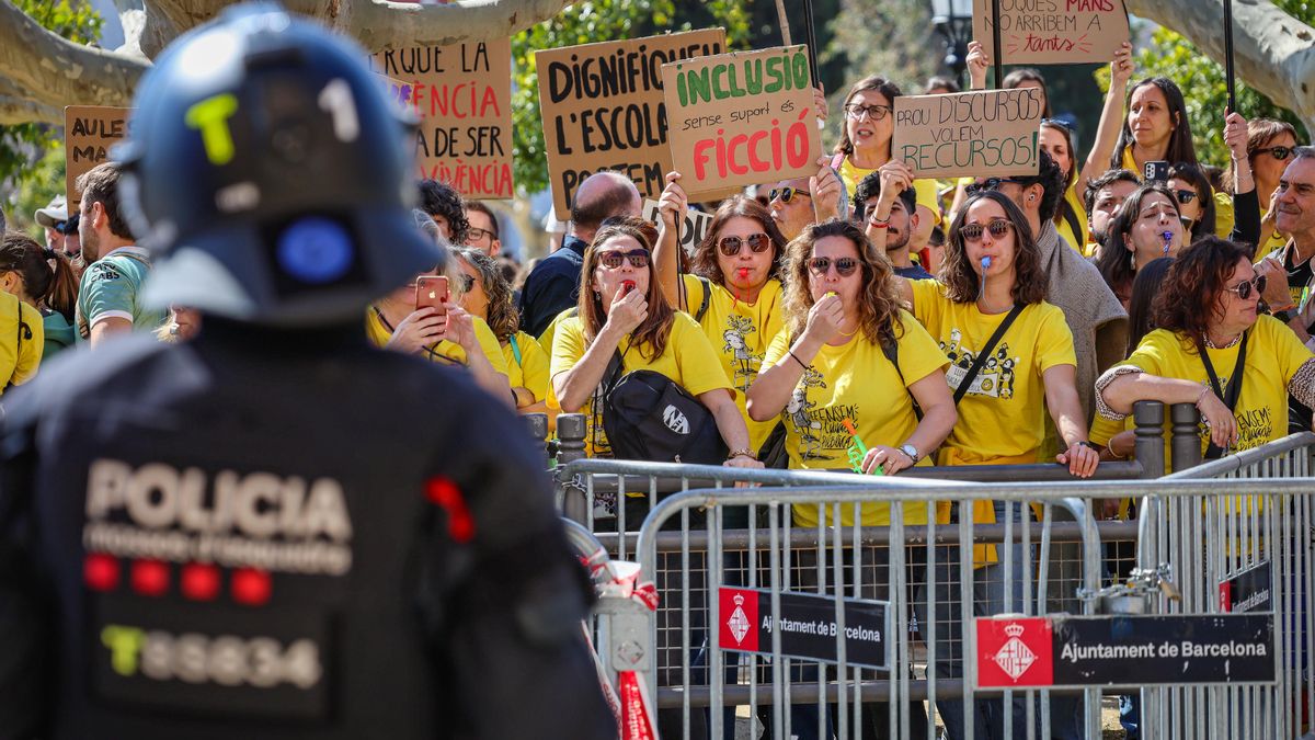 Los sindicatos de la huelga docente en Catalunya amenazan con más protestas si la Generalitat no reabre la negociación