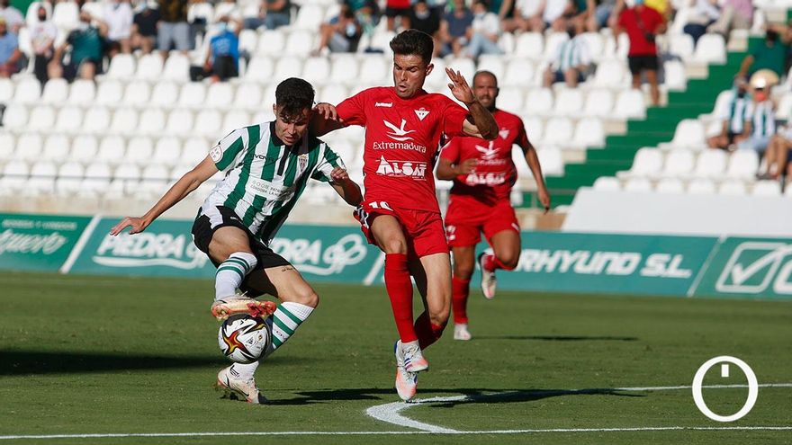 Lance de un partido del Córdoba en El Arcángel 