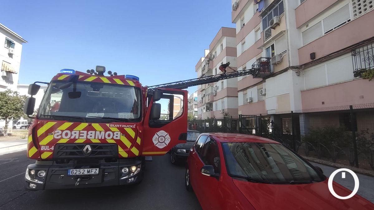 Incendio en una vivienda de la calle Virgen Milagrosa