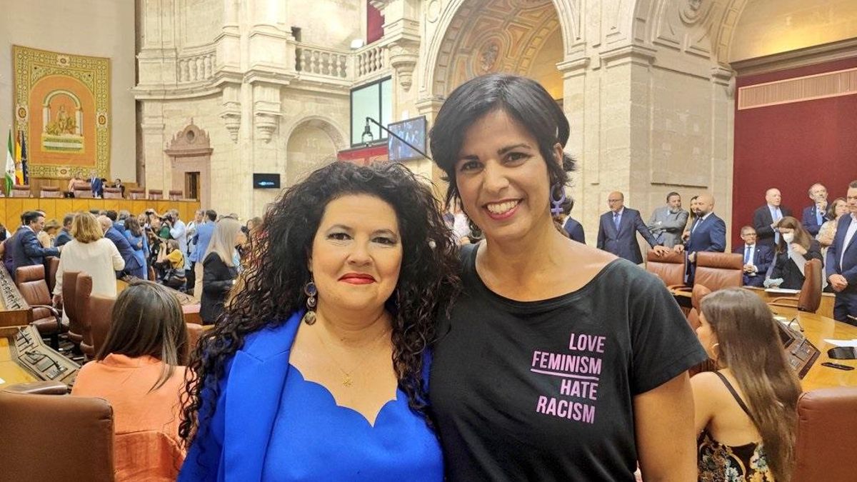 Las diputadas de Adelante Andalucía, Maribel Mora y Teresa Rodríguez, en una foto de archivo.