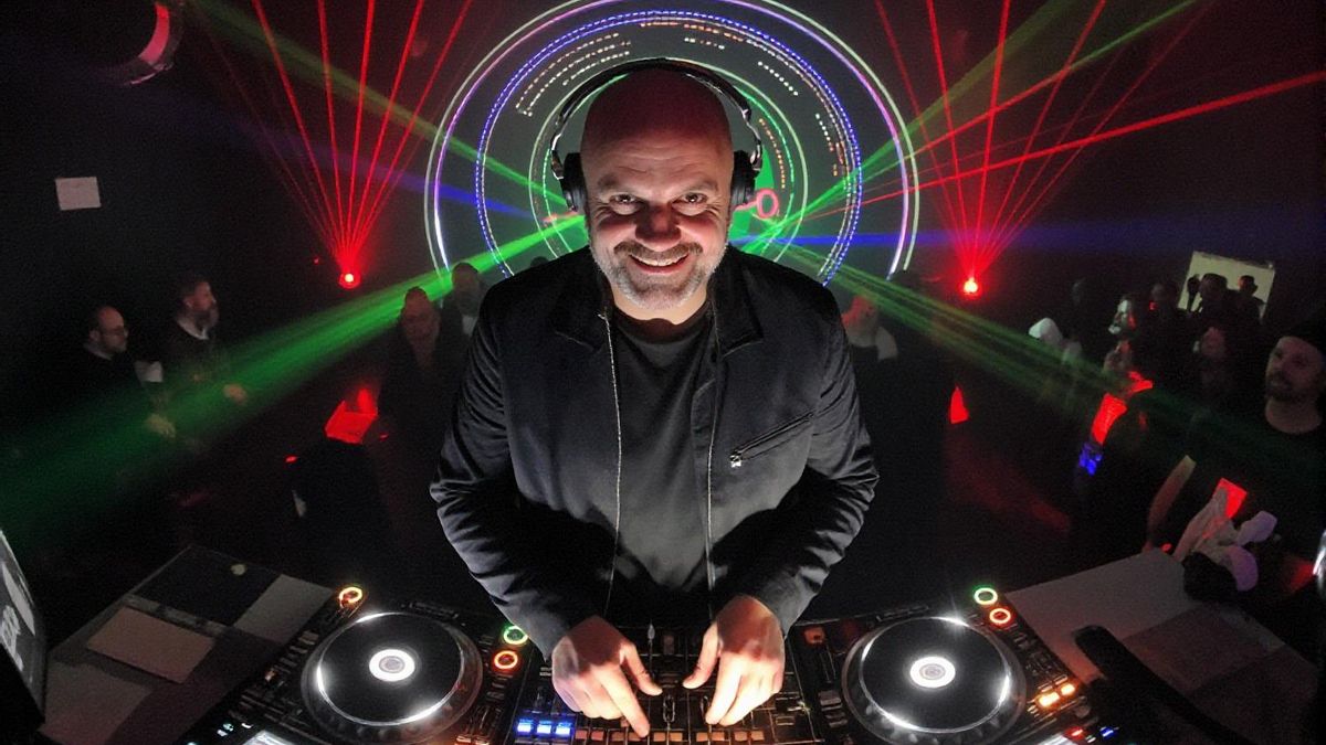 El DJ Dr. Kielmannsegge pondrá música a la Fiesta del Caballo de Fuego