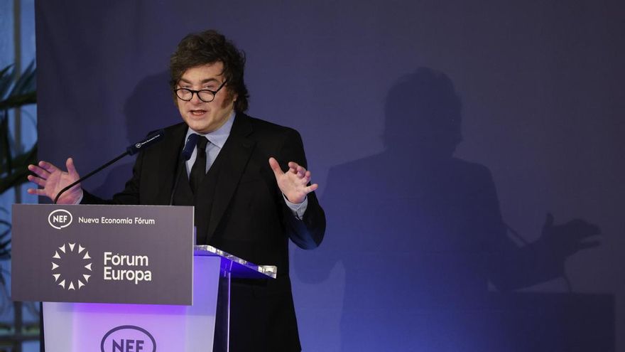 Milei llama “impresentable dictador” a Pedro Sánchez en su primer acto en España