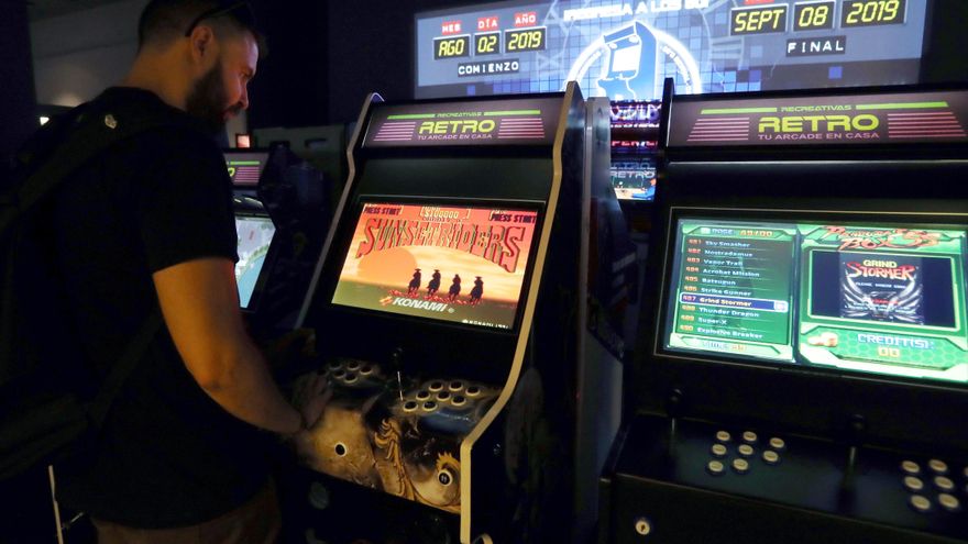 Un libro repasa cómo la industria del videojuego maduró a finales de los 80 en España