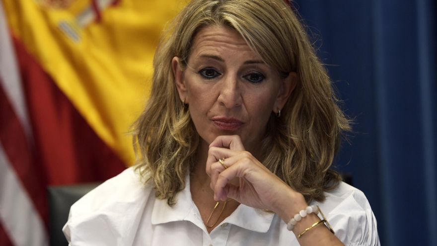 La vicepresidenta segunda del Gobierno español y ministra de Trabajo, Yolanda Díaz, durante una rueda de prensa celebrada en el Departamento de Trabajo de Estados Unidos en Washington.  EFE/Lenin Nolly/Archivo