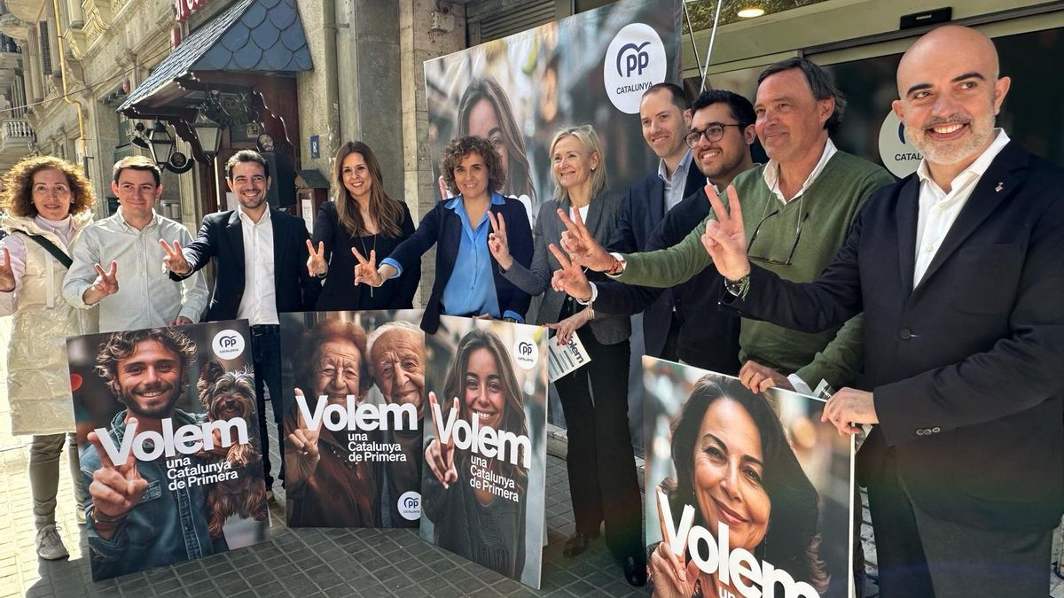 La directora de campaña del PP catalán, Dolors Montserrat, presenta el lema de la precampaña 'Queremos una Catalunya de Primera'