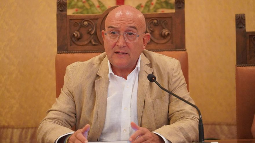 El alcalde de Valladolid crea un nuevo cargo en el Ayuntamiento con un sueldo de más de 85.000 euros