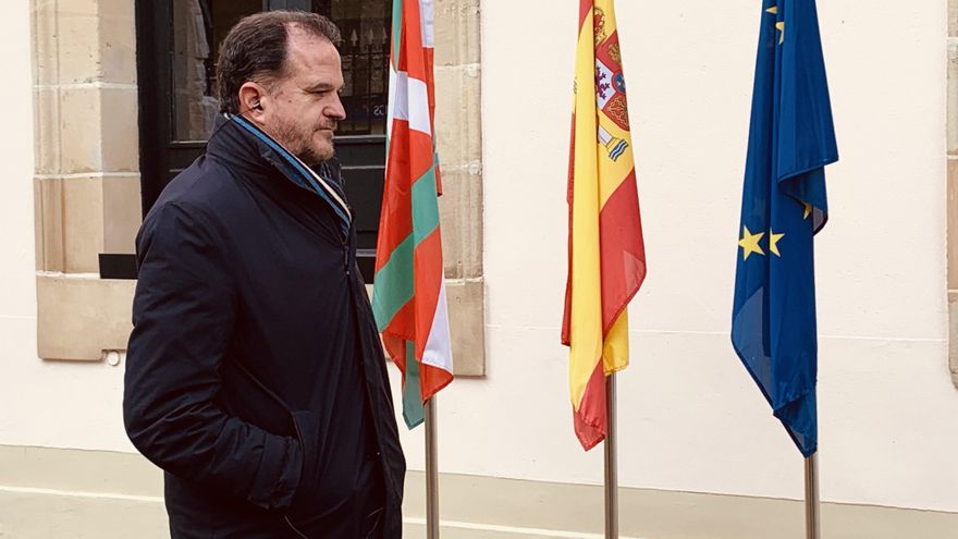 Iturgaiz, de casadista sobrevenido a ver en Feijóo un "patrón" para el PP y para España