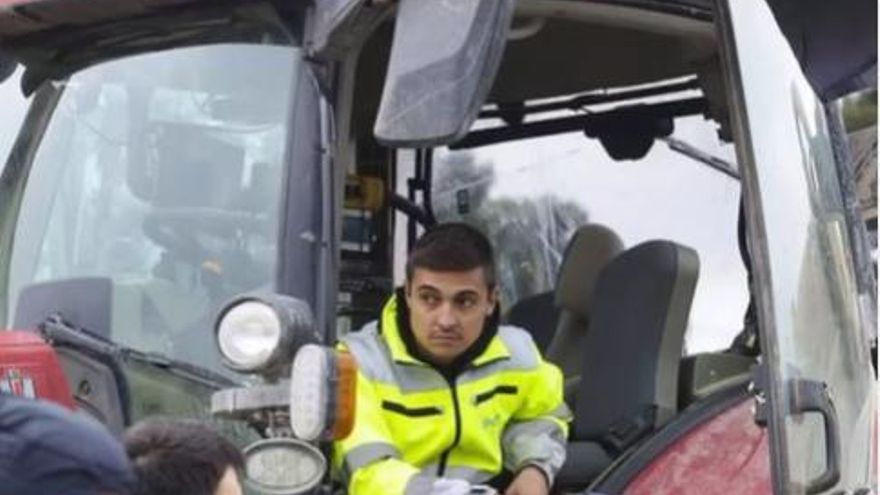 Muere el joven agricultor que llevó su tractor a las puertas de las Cortes de Aragón en las protestas por el campo