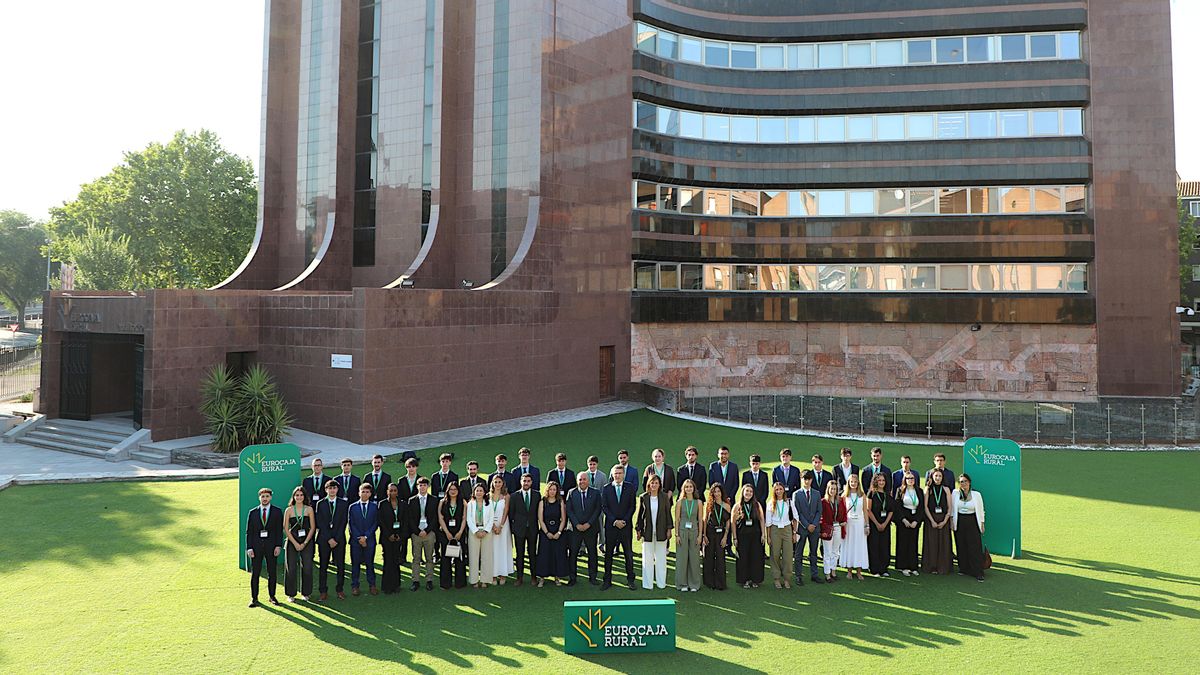 Eurocaja Rural incorpora a 93 estudiantes de universidades de toda España para realizar prácticas este verano