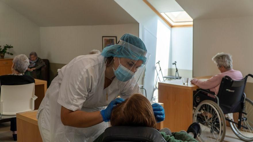 Política Social investiga "los brotes más numerosos" en las residencias de ancianos concertadas durante la segunda ola de COVID en la Región de Murcia