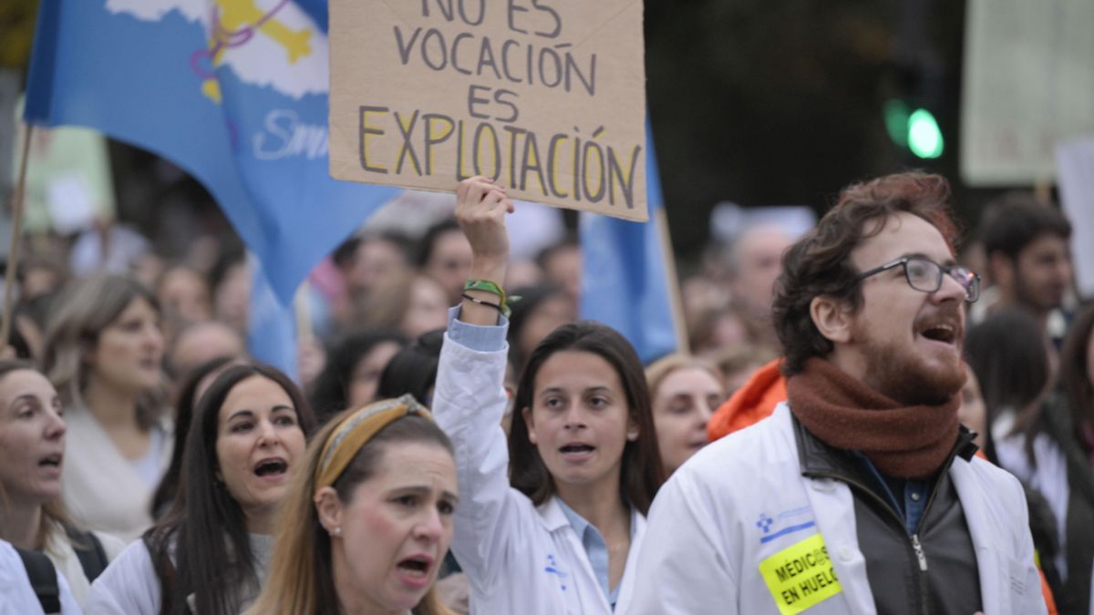 Profesionales de la medicina, en la protesta en Oviedo.