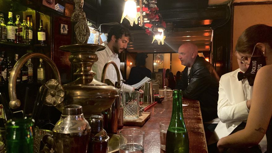 Barcelona se despide de los bares y restaurantes hasta nuevo aviso: "Creemos que esto será más largo que 15 días"