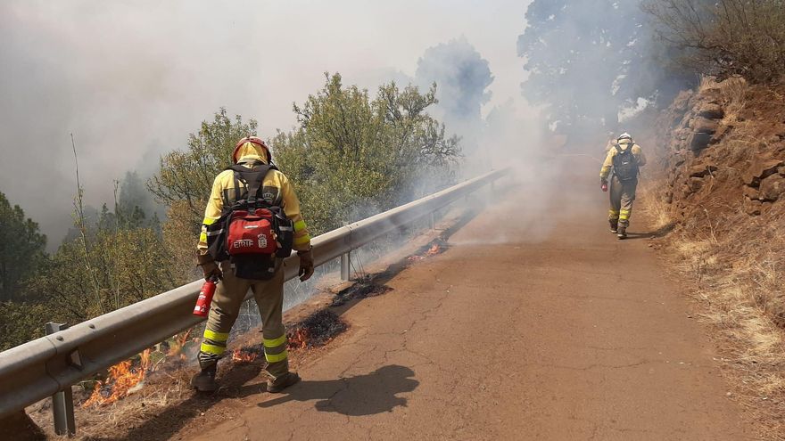 Equipos de Intervención y Refuerzo en Incendios Forestales en el incendio en Garafía