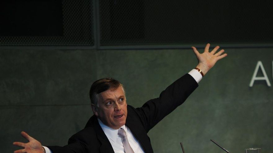 Herencia franquista y subvenciones públicas: la inmobiliaria del ultrarrico gurú español de Milei