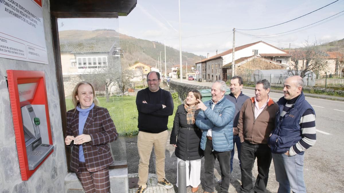 El Gobierno de Cantabria subvenciona la instalación y renovación de cajeros automáticos en municipios con poca población