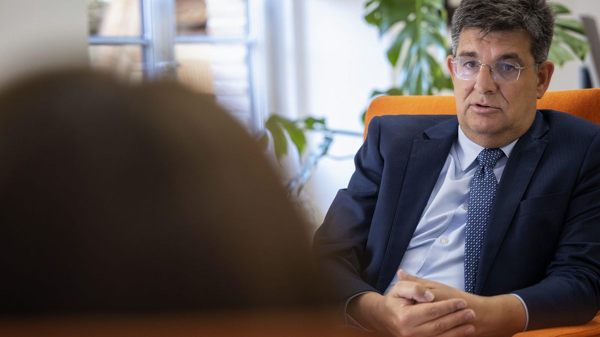 Carmelo García, rector de la Universidad de Alcalá (UAH)