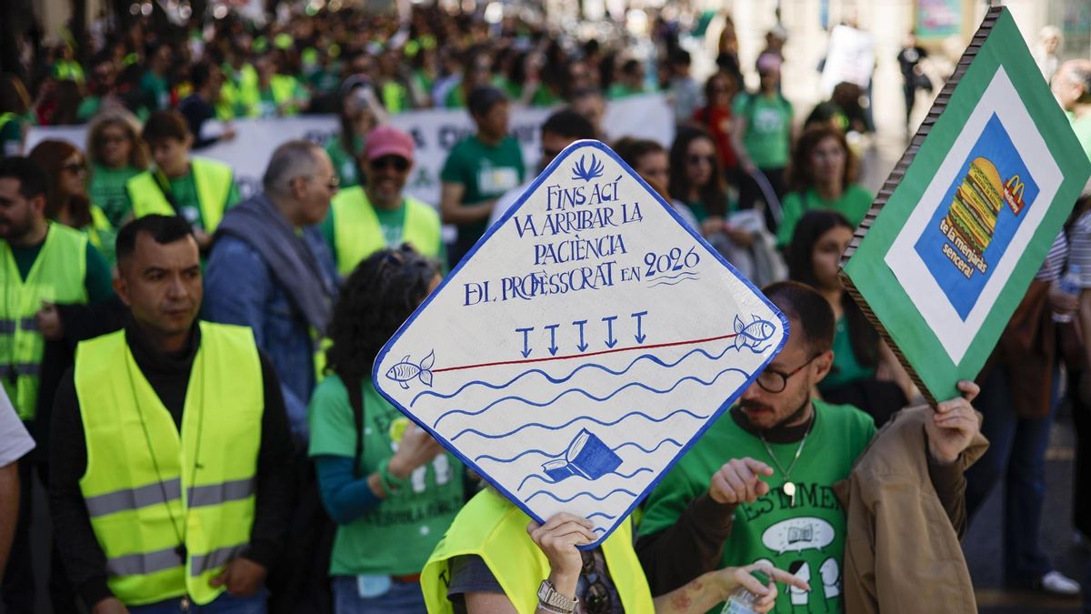 Els docents valencians mostren la seua capacitat mobilitzadora amb l’amenaça de la vaga general en l’horitzó